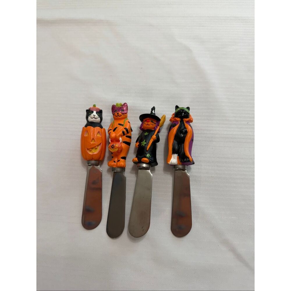 Supreme Housewares 4-piece Halloween spooky cheese spreader set